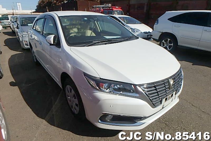 Toyota premio 2017
